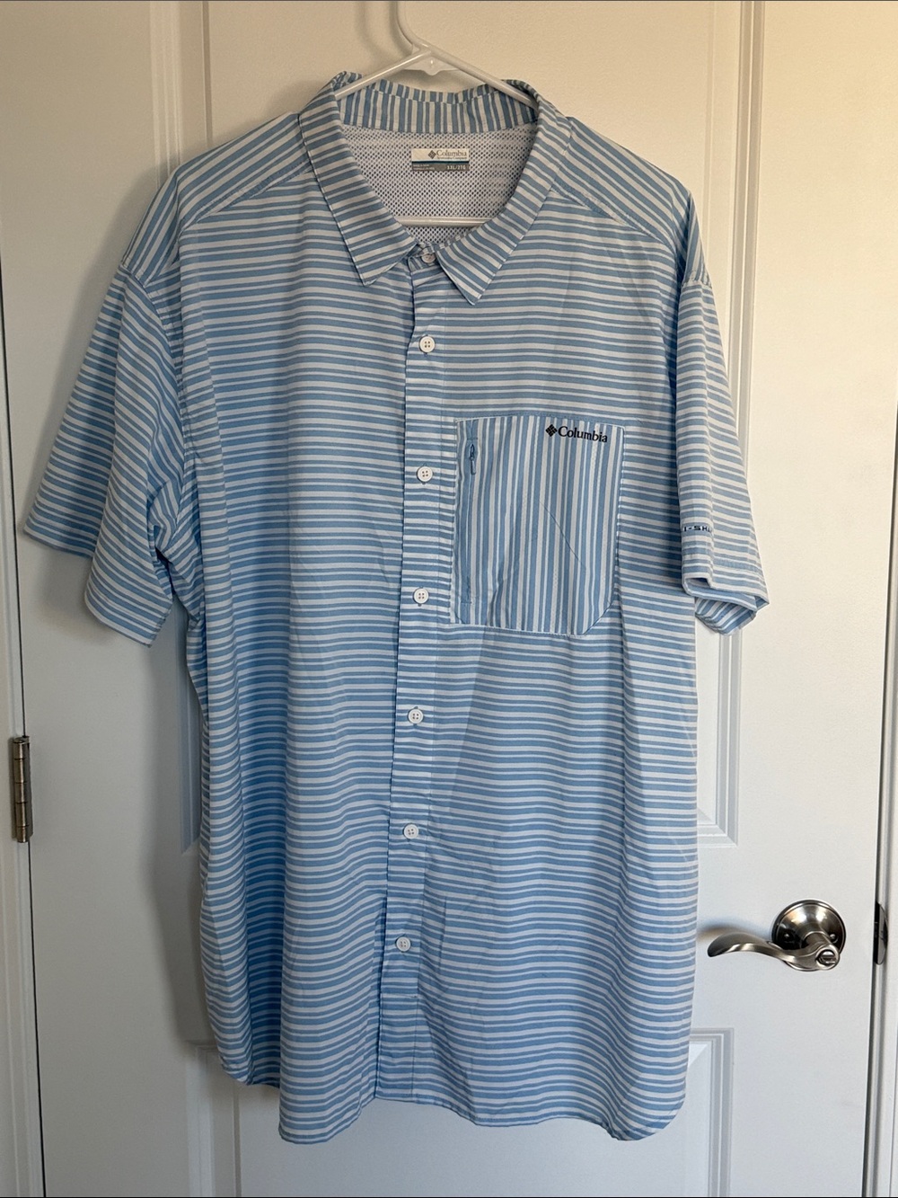 Columbia Light Blue and White Striped Short-Sleeve Button-Down Shirt